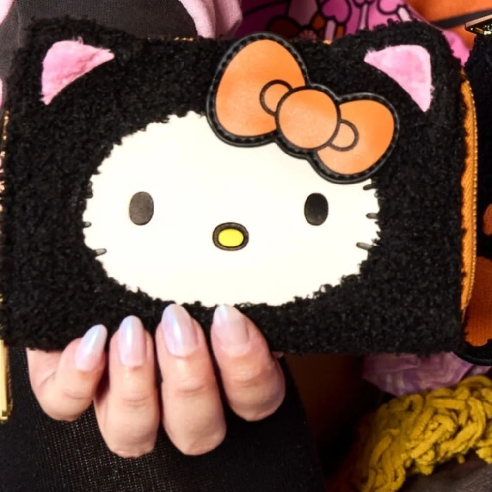Loungefly 🎃 Sanrio Exclusive Hello Kitty Costume Sherpa Glow Zip Around Wallet